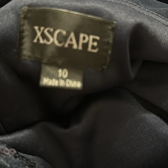 XSCAPE
shimmer Embroidered-bodice navy blue Dress Gown size 8 or 10 or 12 - Picture 15 of 15